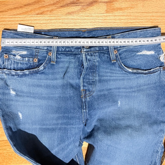 Essential Levi's 501 Straight Leg Blue Denim Jeans - Picture 13 of 13